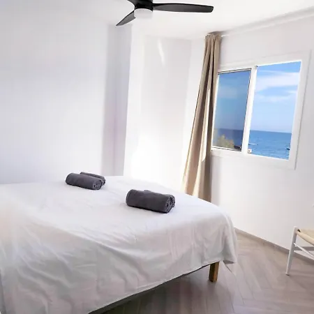 Chalet Mar A 9. Playitas.